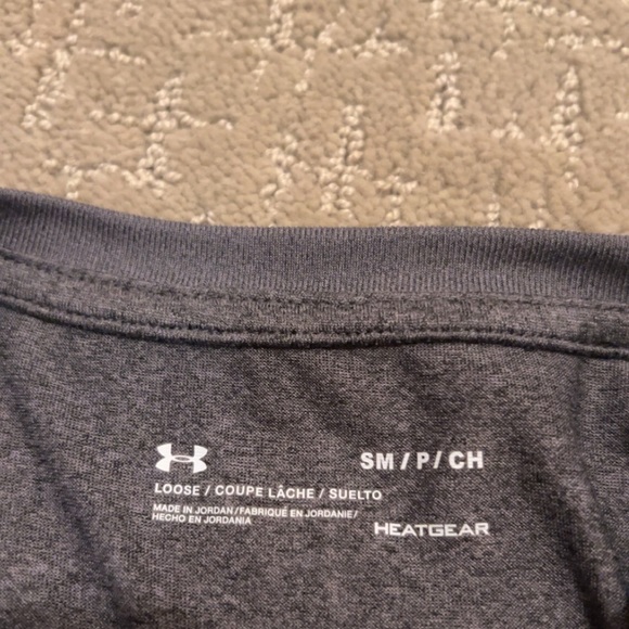 Under Armor Grey Shirt - Picture 3 of 3
